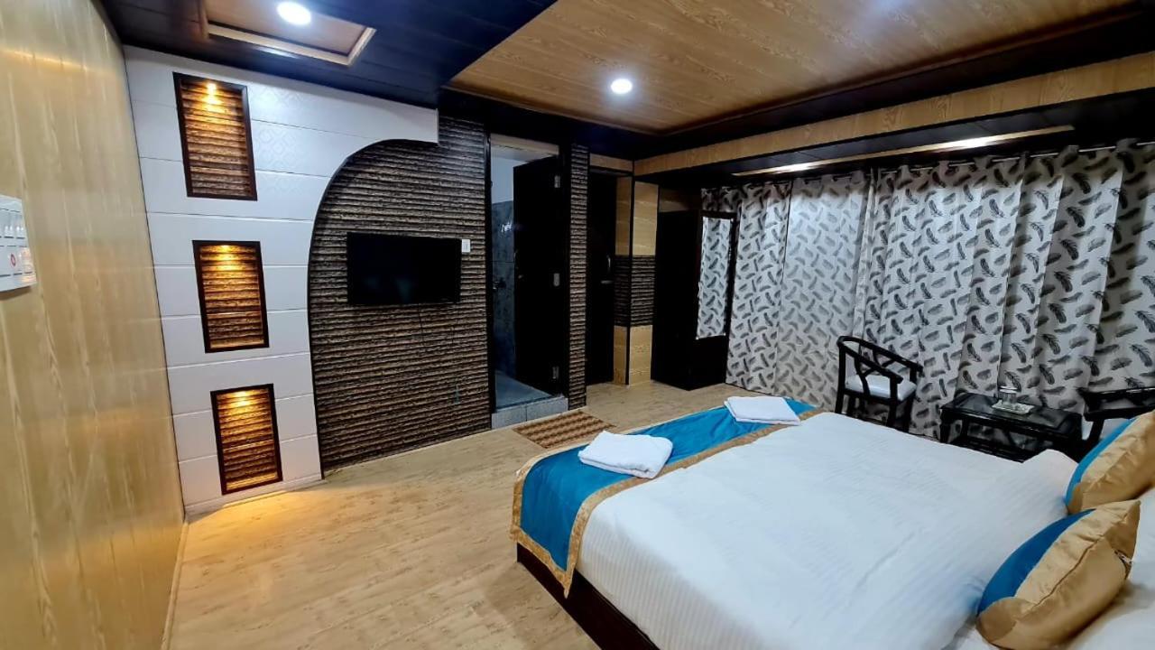 Hotel D Indian Kargil Exterior foto